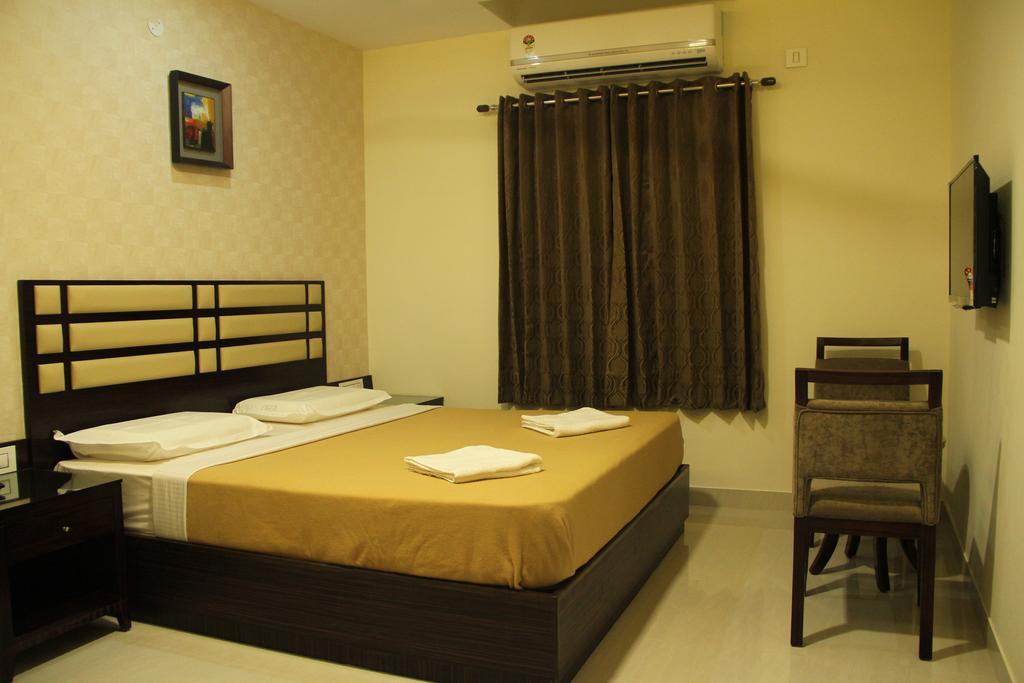 Hotel M.P Temples Inn 库姆巴科纳姆 客房 照片