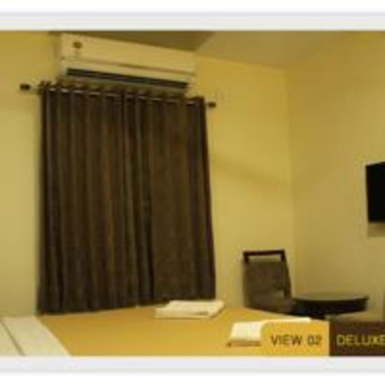 Hotel M.P Temples Inn 库姆巴科纳姆 外观 照片